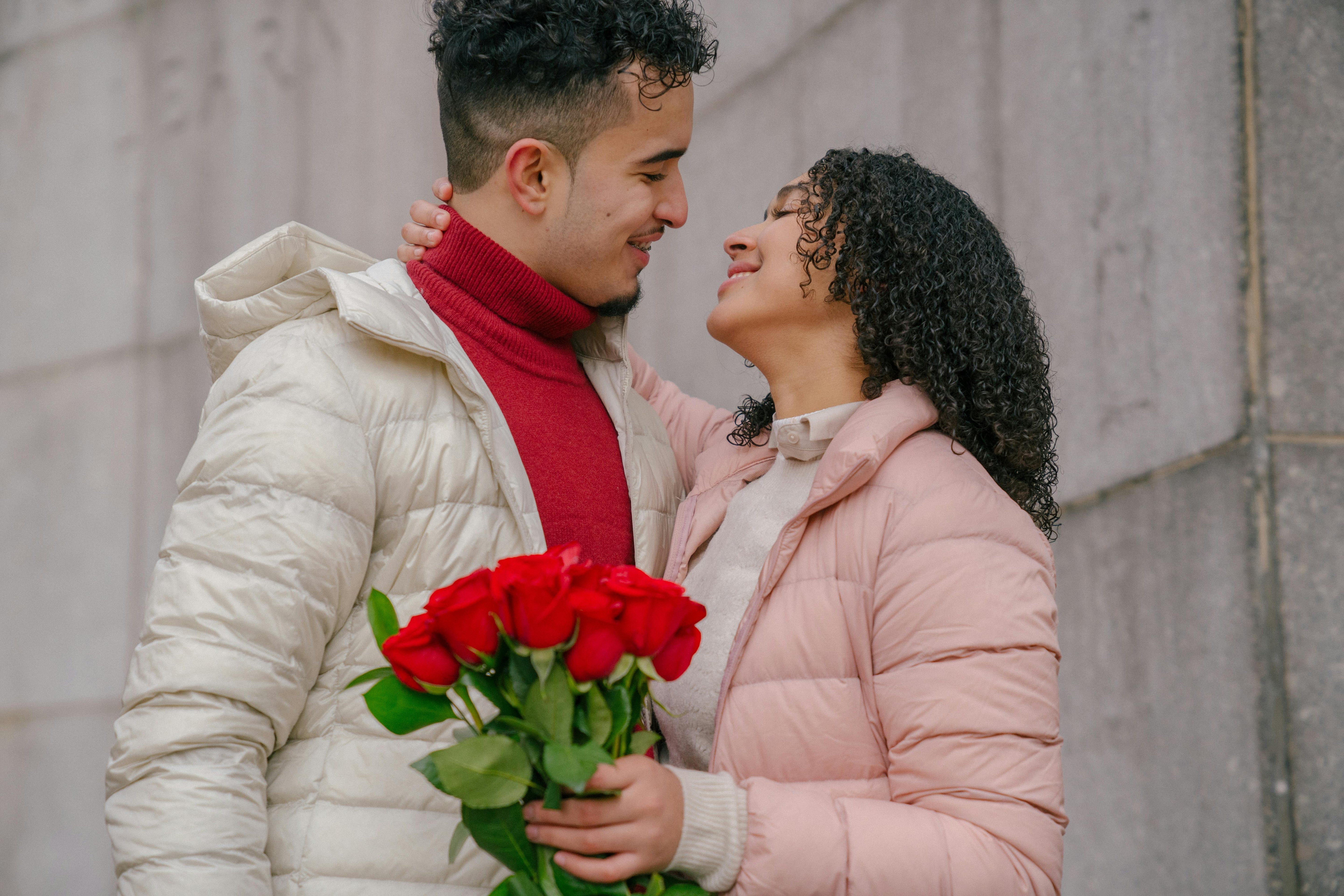 What Are the Best Valentine's Day Flower and Gift Combos? Ultimate Guide for 2026